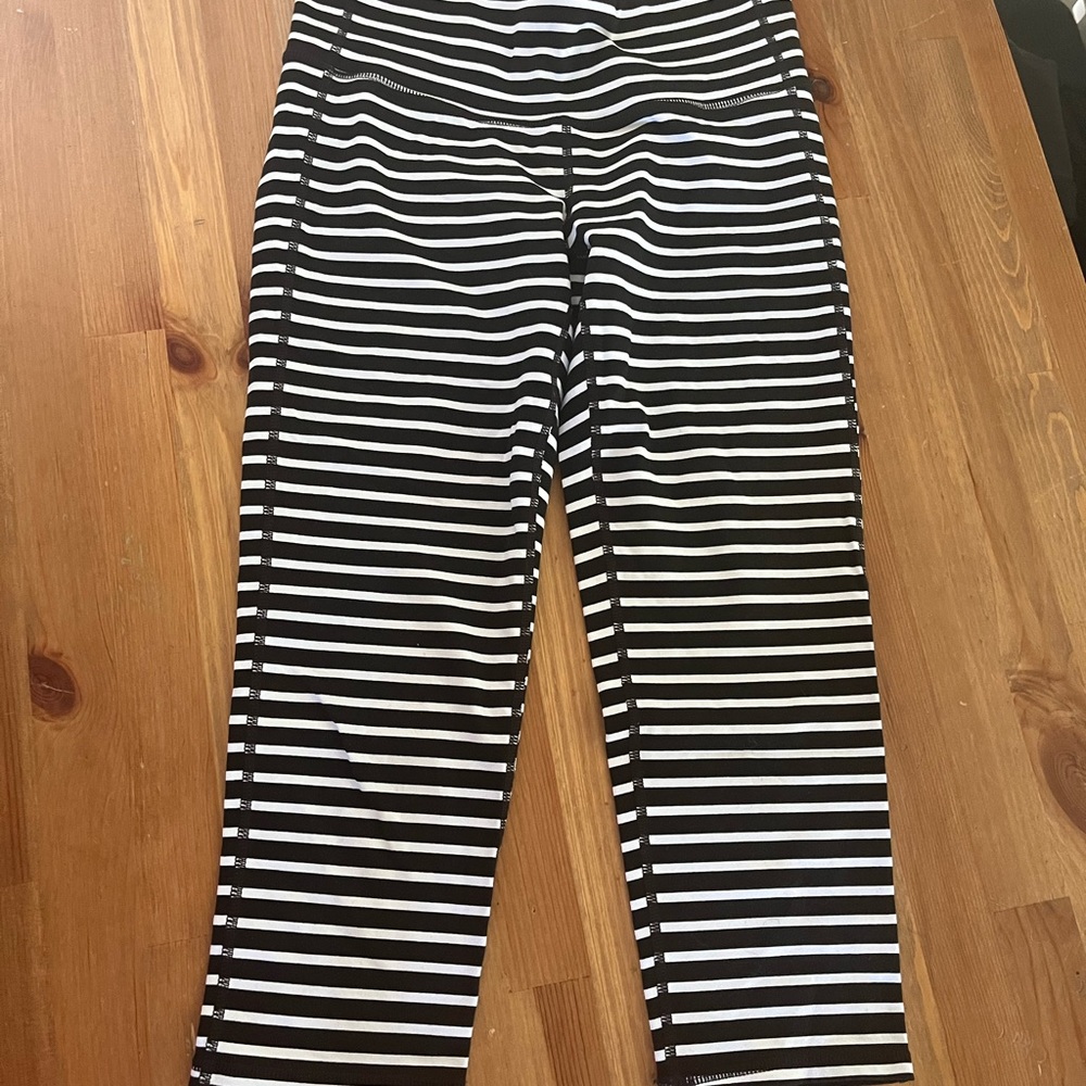 Athleta cropped legging women’s small